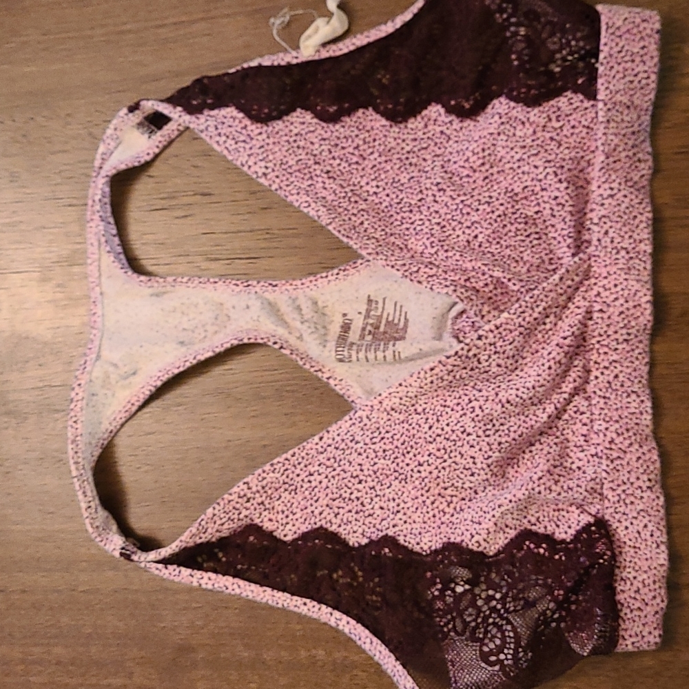 Small nursing bra with lace